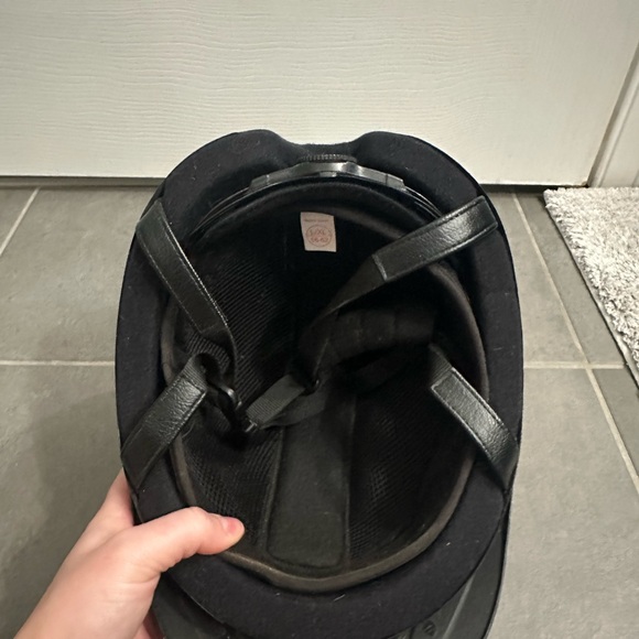 Ovation Riding Helmet - Picture 9 of 9